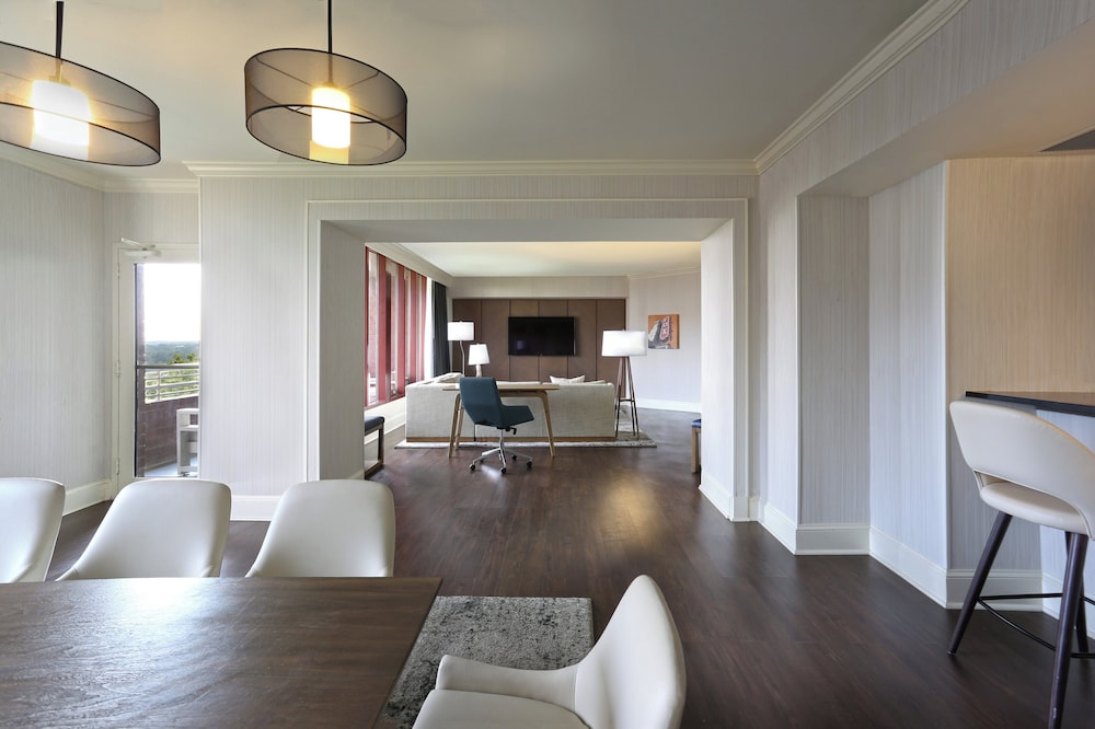 Crowne Plaza Atlanta Perimeter at Ravinia by IHG - photo 27