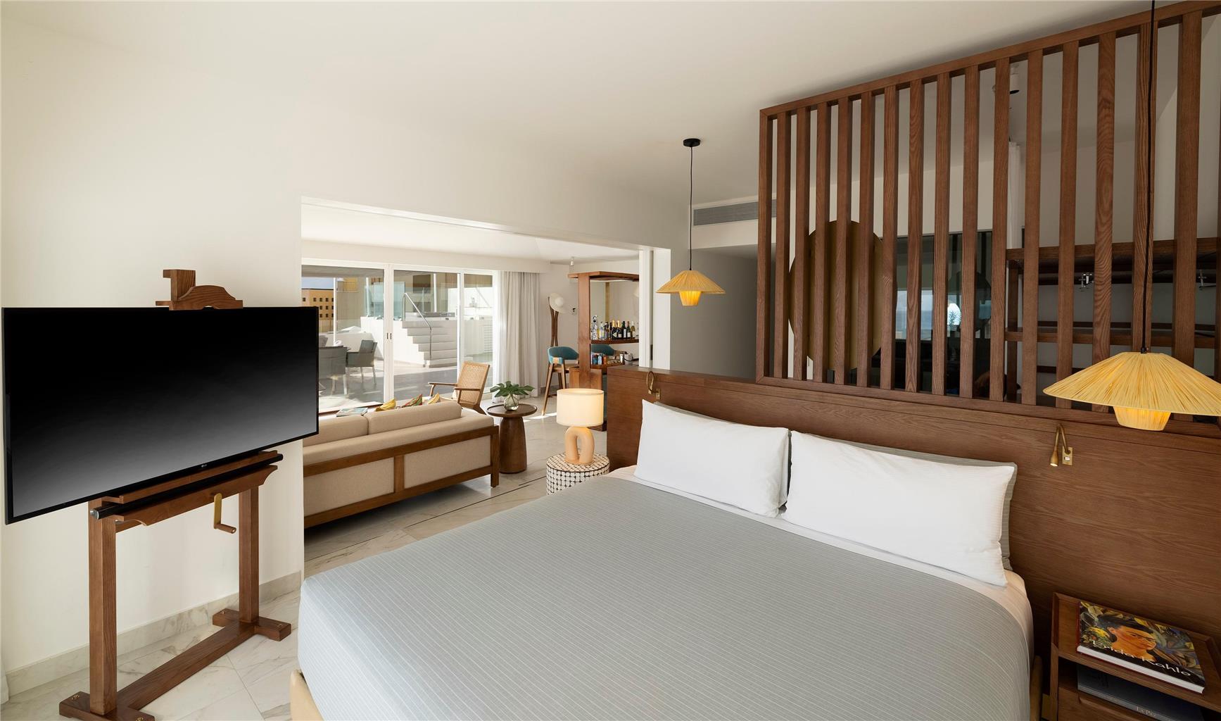 Guest room