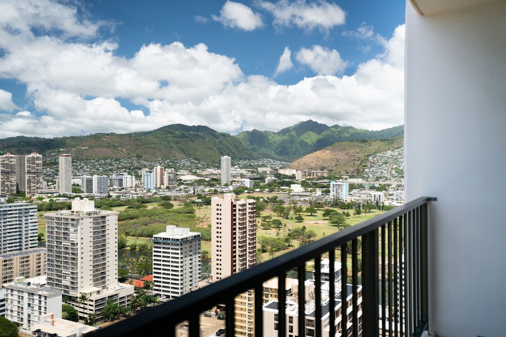 Waikiki Banyan Condo Located One Block From Waikiki Beach by Koko Resort Vacation Rentals - photo 100