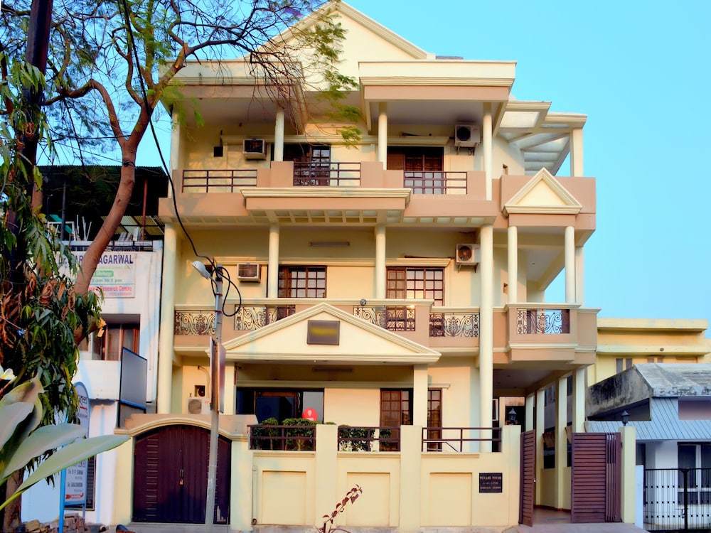 OYO 3523 Tekarees Inn Mahanagar — hotel in Lucknow