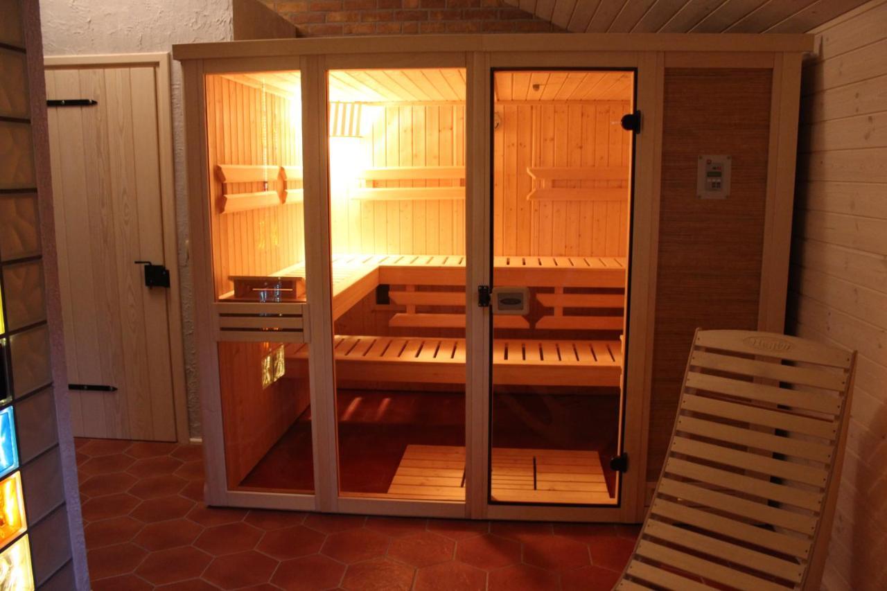 Słomiany Domek - carbon neutral hotel in Zblewo