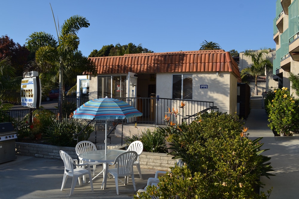 Moonlight Beach Motel - photo 53
