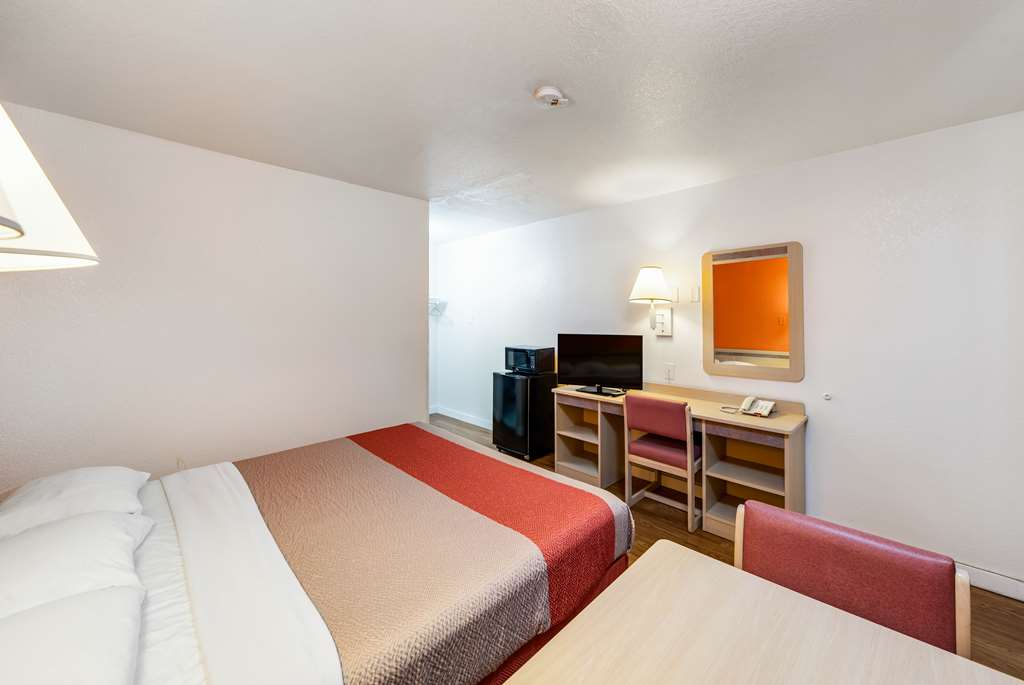 Motel 6 Greenville TX - photo 13