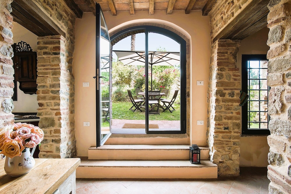Il Paluffo — 4-Star Luxury Hotel in Certaldo, Italy