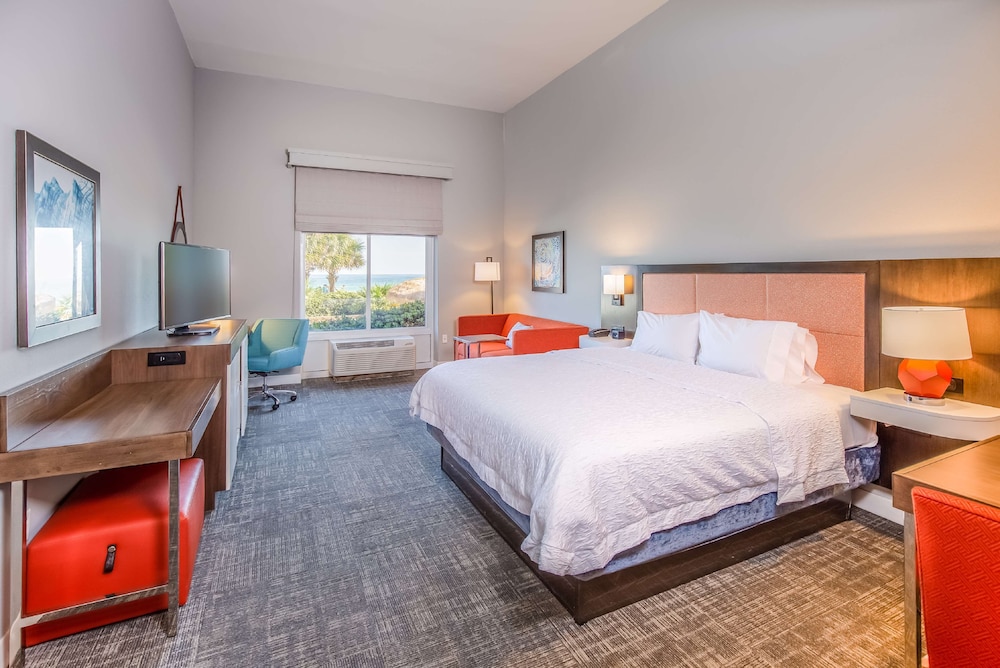 Hampton Inn Pensacola Beach - photo 40