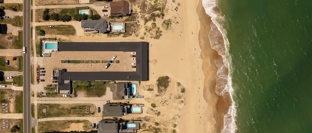 Dolphin Oceanfront Motel - photo 45