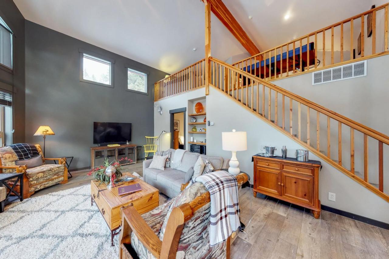 Bellflower Pines in Mccall, United States