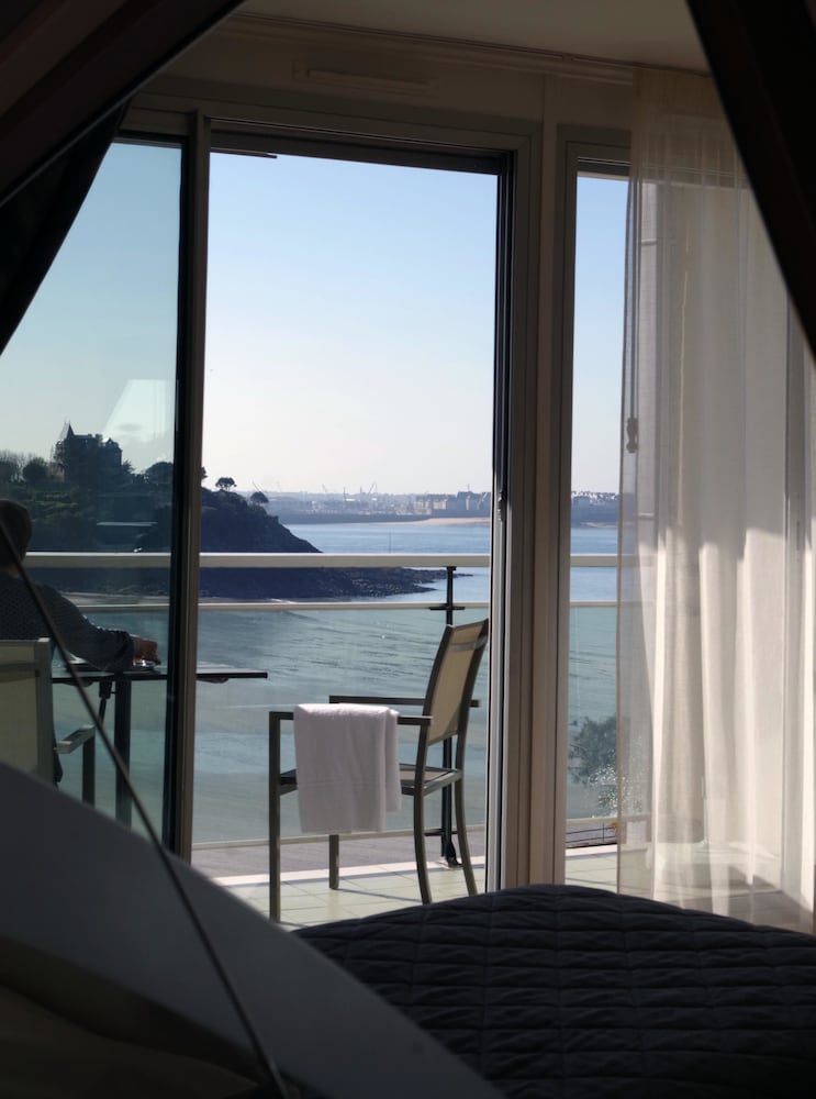 Le Crystal Dinard Sure Hotel Collection by Best Western in Dinard, France