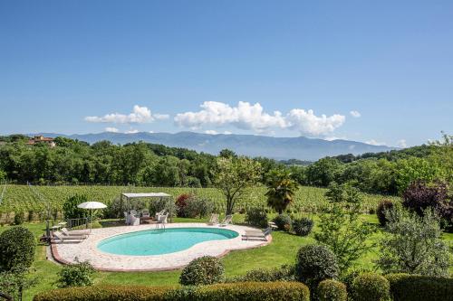 Luxury Chianti Countryside Villa with Pool VILLA BELLA LISA — 4-Star Luxury Hotel in Cavriglia-Monastero, Italy