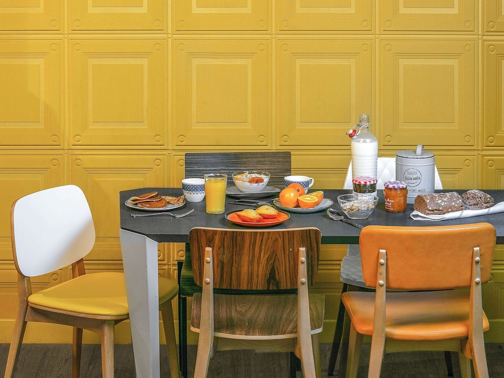 מזון ומשקאות