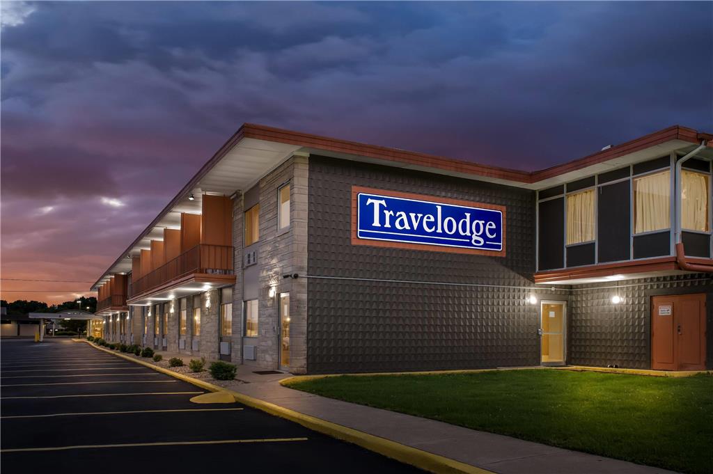 Travelodge by Wyndham Bloomington in Bloomington, United States