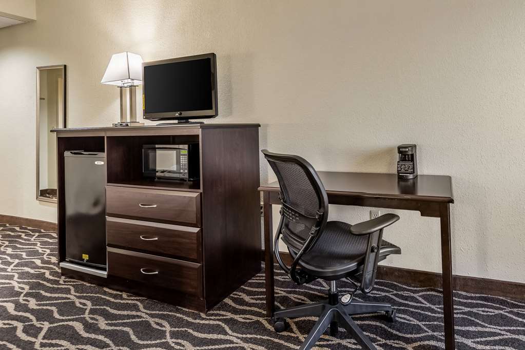 Quality Inn & Suites Southport - photo 15