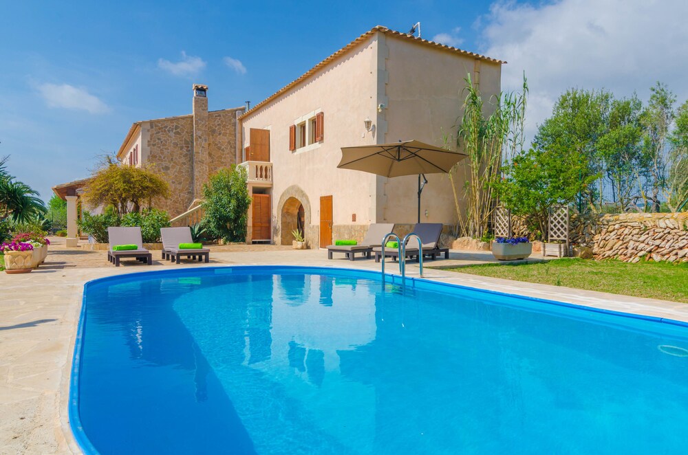Cas Mungí Vell — 5-Star Luxury Hotel in Felanitx, Spain