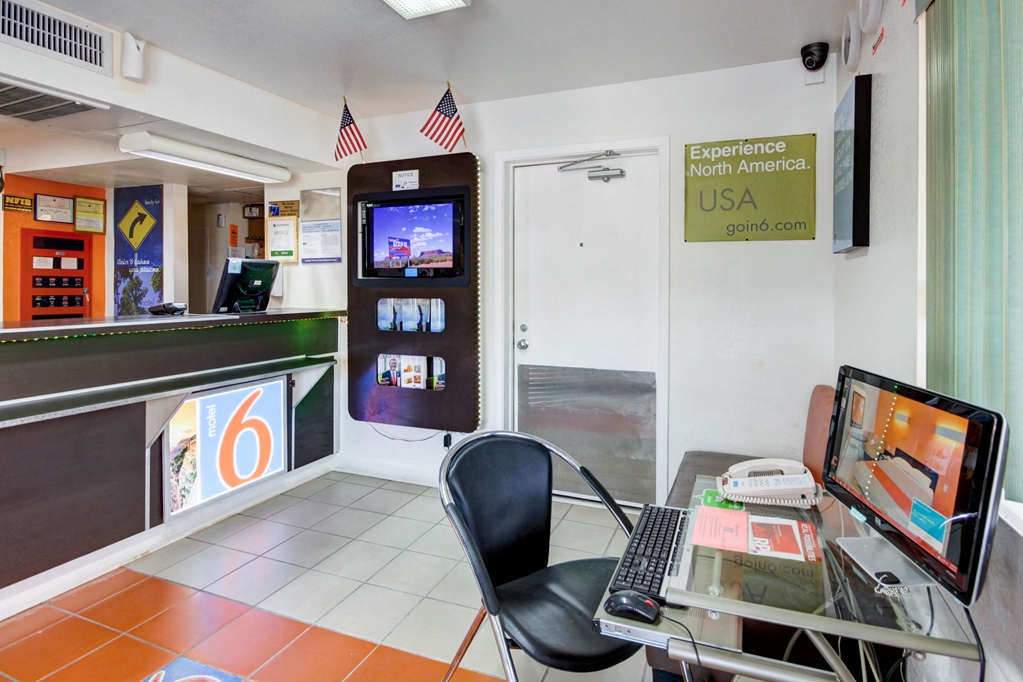 Motel 6 Saint George UT - photo 29