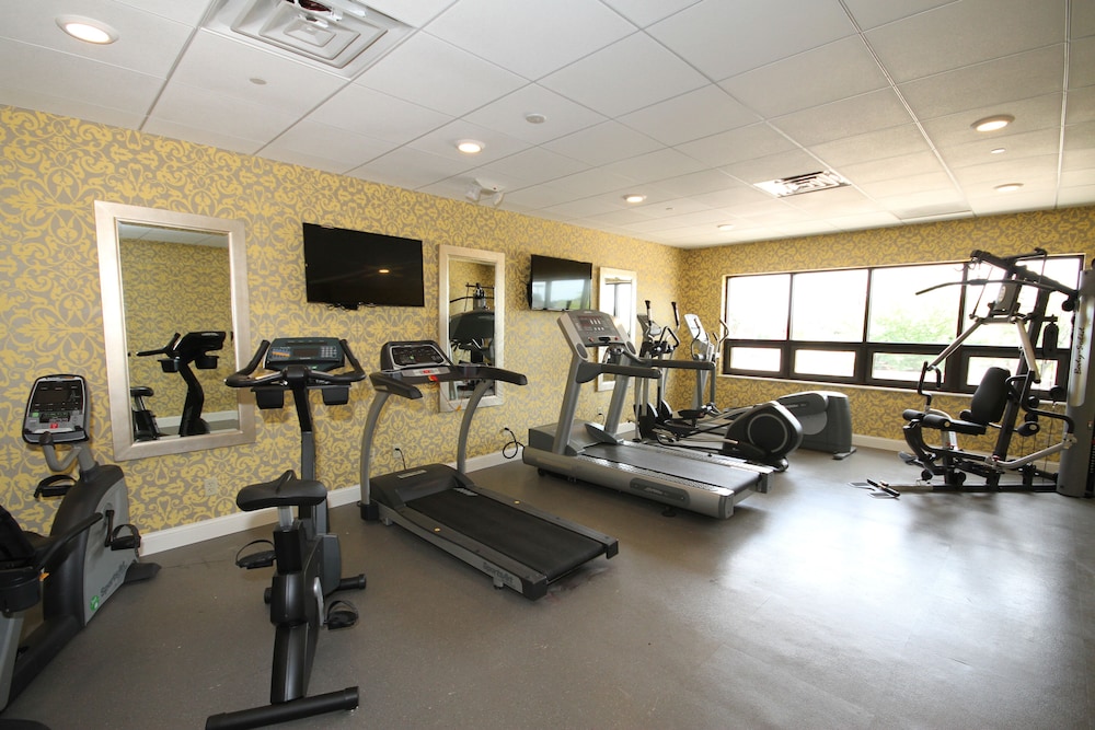 Holiday Inn Express Janesville I 90 & US Hwy 14 by IHG - photo 23