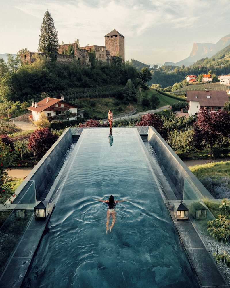 Hotel Waldhof — Lana