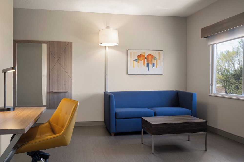 Holiday Inn Express & Suites American Fork North Provo by IHG - photo 9