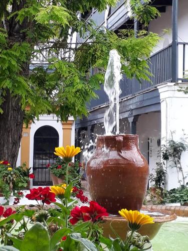 Andalusian Courtyard — 4-Star Luxury Hotel in Sevilla, Spain