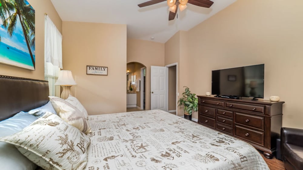 4 Bed in Windsor Palms Resort Steps to Disney - photo 7