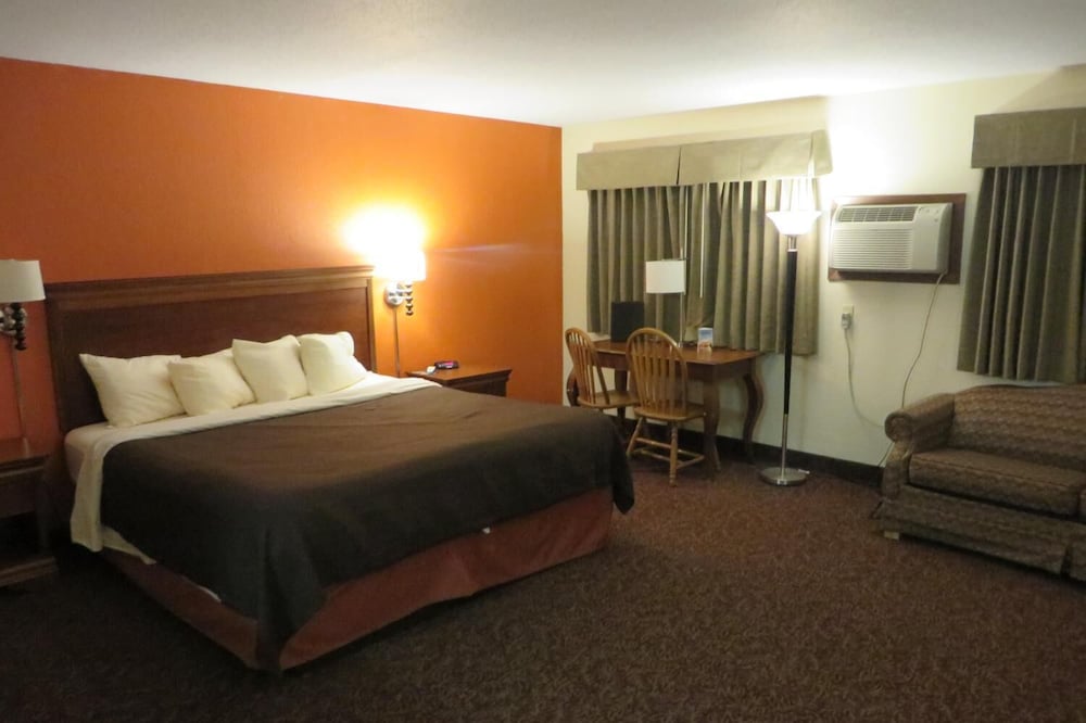 AmericInn by Wyndham Forest Lake - photo 22