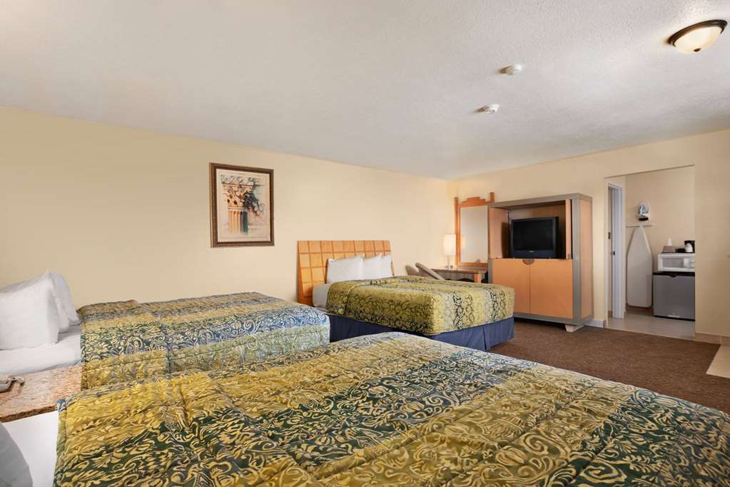 Travelodge by Wyndham Clovis - photo 9