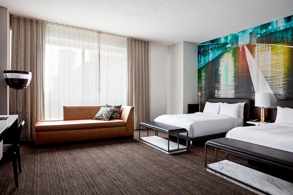 New York Marriott at the Brooklyn Bridge - photo 37