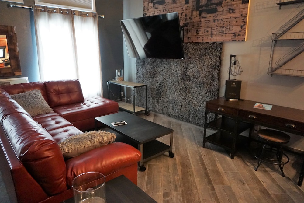 River Hills Hotel - photo 30