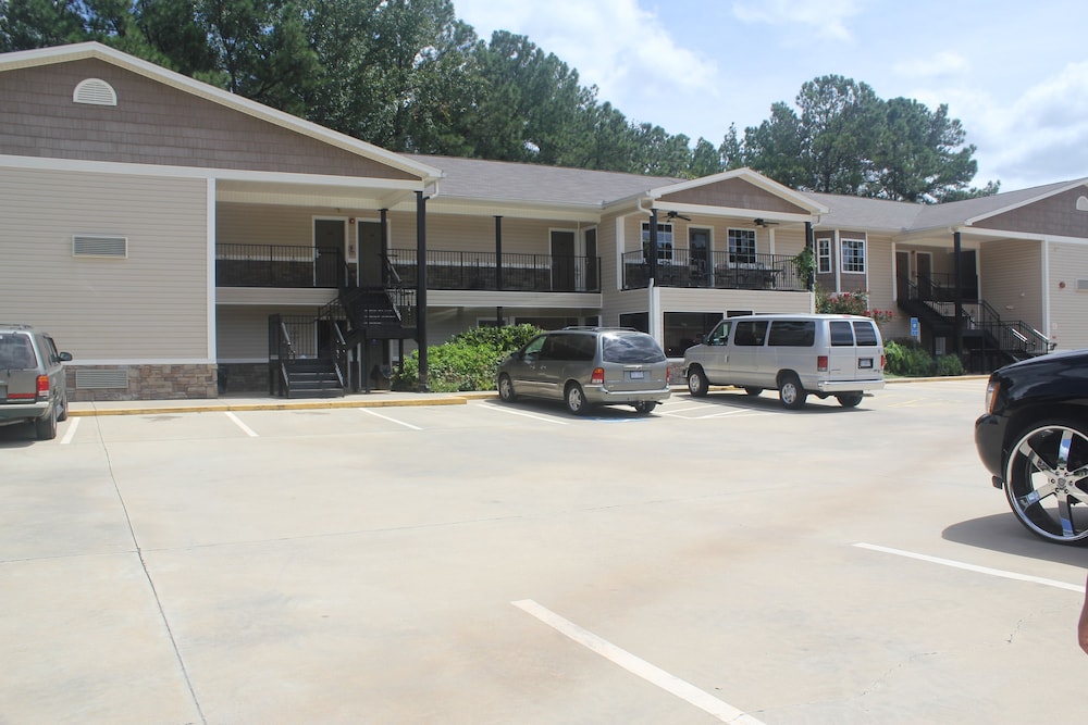 High Falls Inn and Suites - photo 16