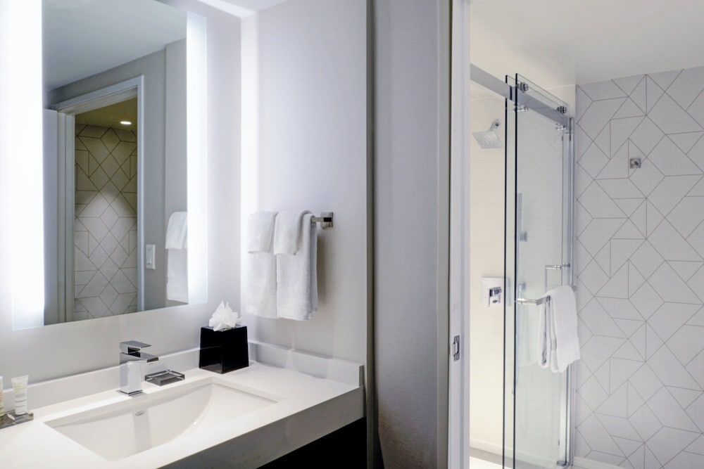 Long Beach Marriott - photo 6