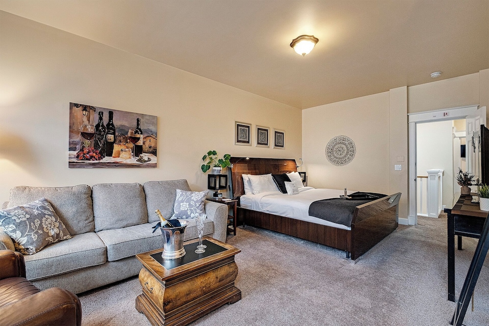 The Orenco Station Hotel - photo 45