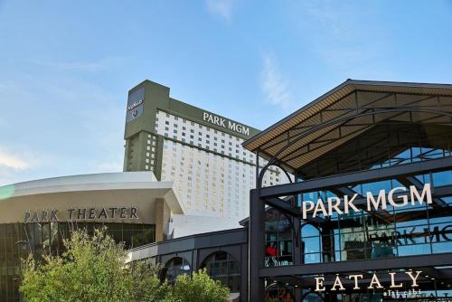 Park MGM Las Vegas by Suiteness - photo 22
