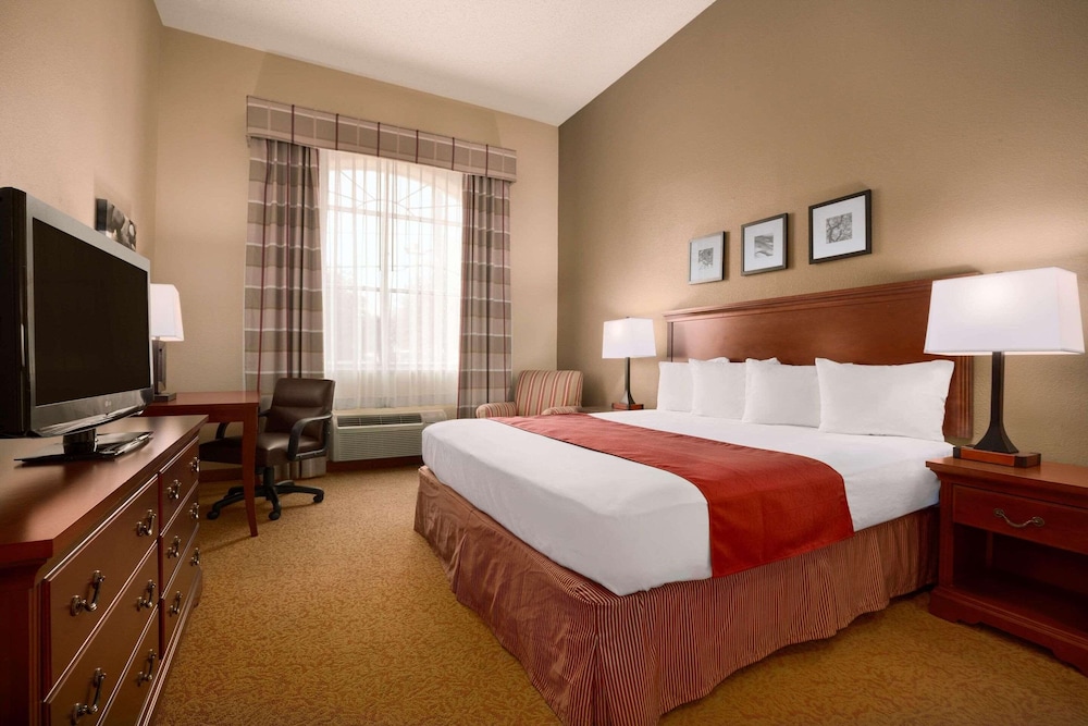 Country Inn & Suites by Radisson Houston Intercontinental Airport East TX - photo 5