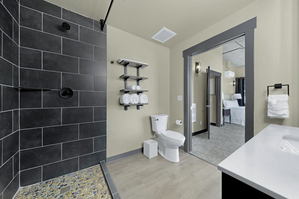 The Suites at Prairie Falls & Event Center - photo 49