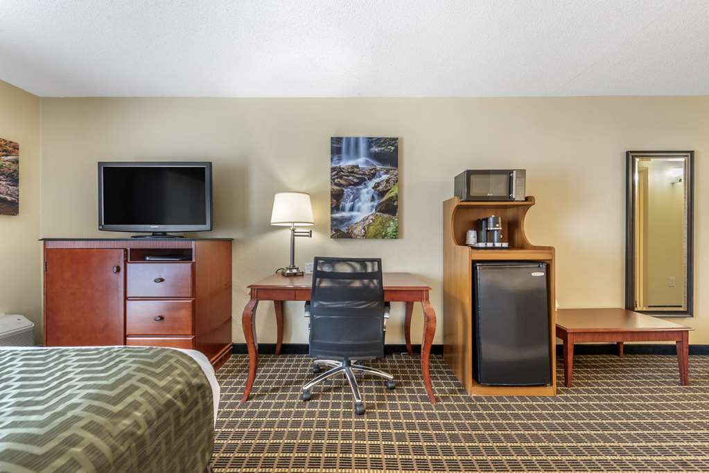 Best Western Plus Bridgeport Inn - photo 24