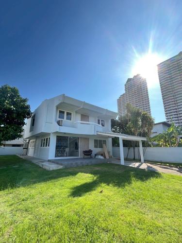 Near Airport 2nd room for 2 8K & 3rd for 1 8K & 4th only 300B INBOX in Unknown City, Thailand