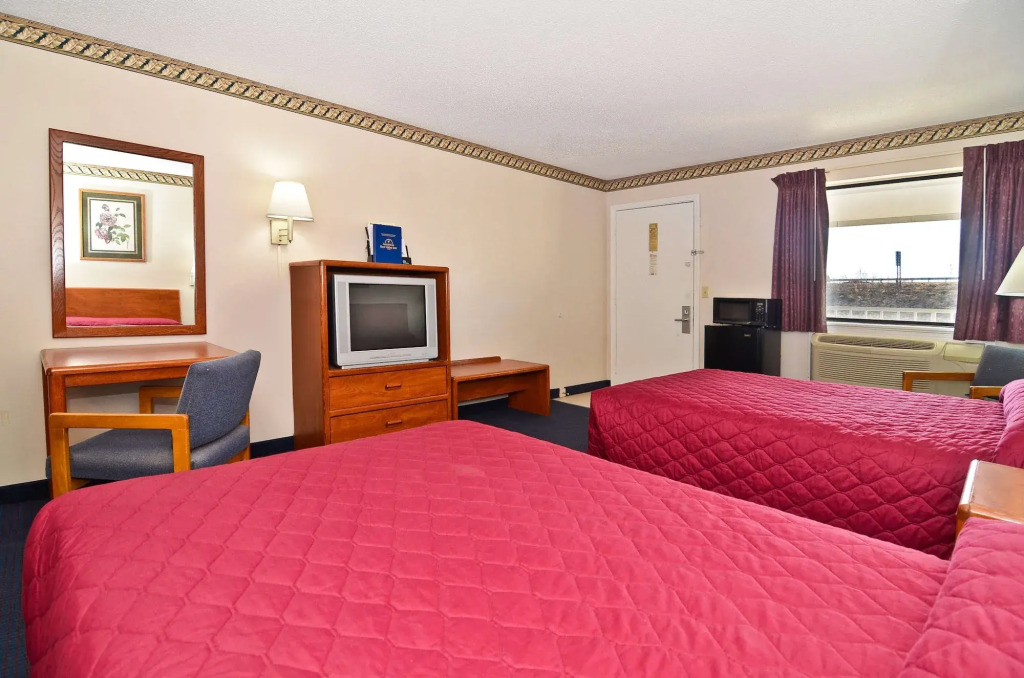 Americas Best Value Inn Grain Valley At I 70 - photo 10