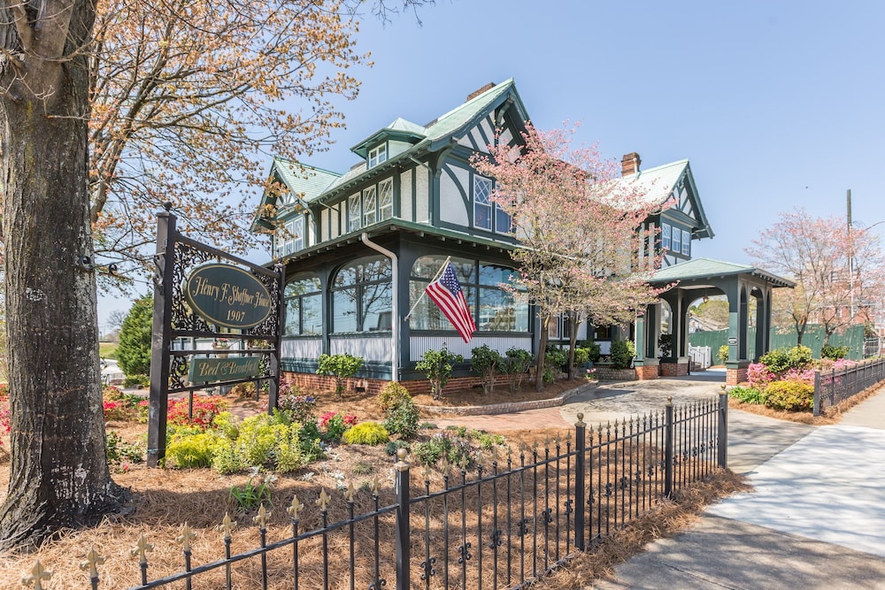The Shaffner Inn — 4-Star Luxury Hotel in Winston-Salem, United States