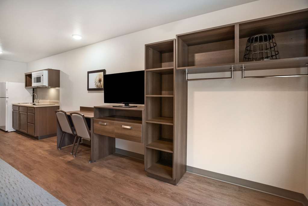 WoodSpring Suites Sulphur Lake Charles - photo 14