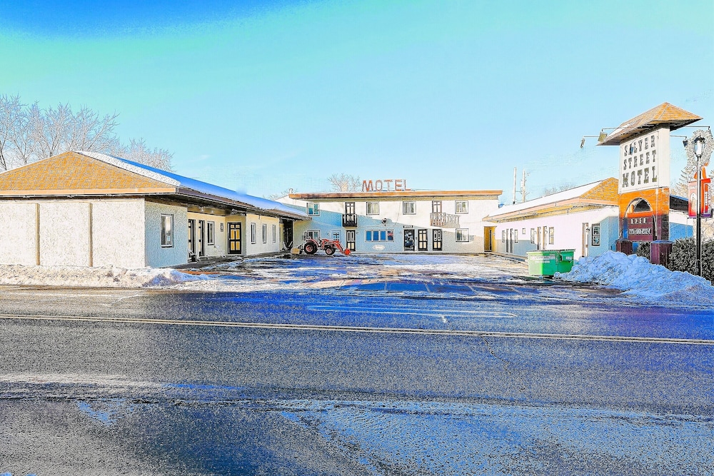 Love Hotels Silver Street by OYO at Hurley WI - photo 42