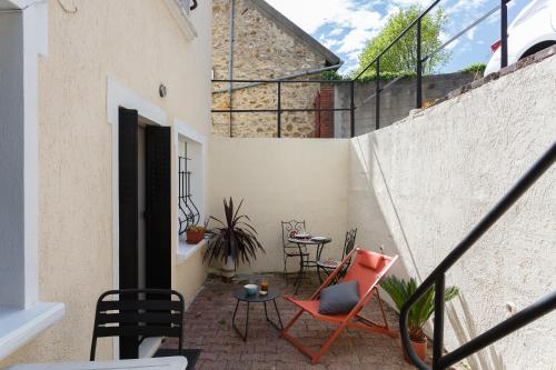 La Terrasse Fibre Parking Gratuit Proche Ecoles Et Entreprises — hotel in Orsay