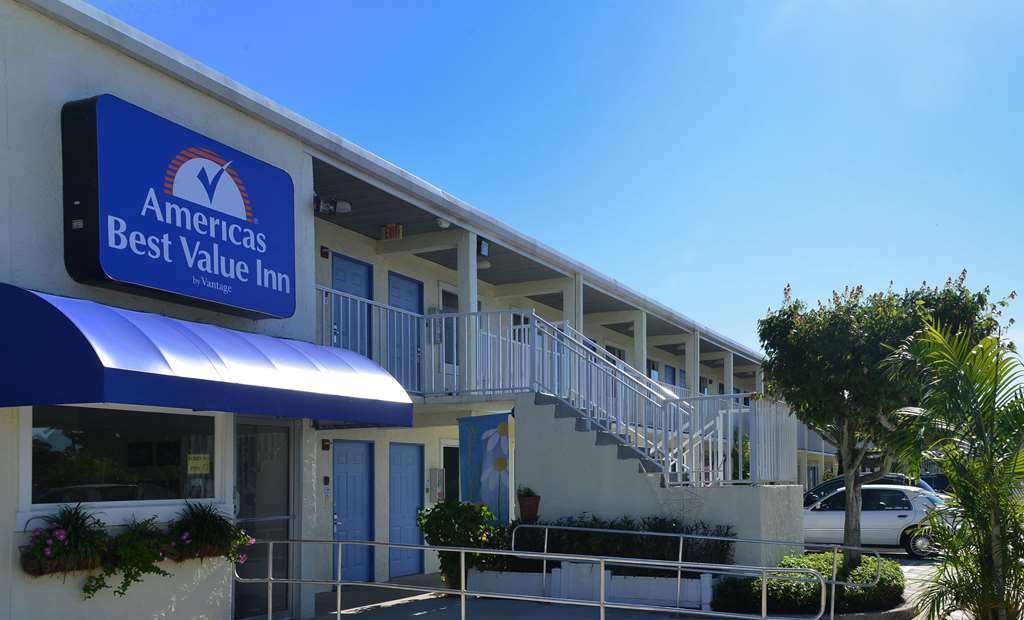 Americas Best Value Inn Bradenton Sarasota - photo 3