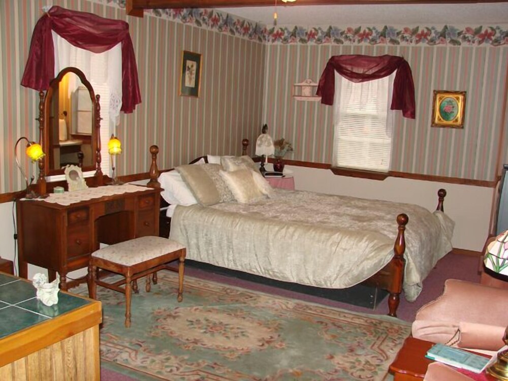 Cottages on Main - photo 9