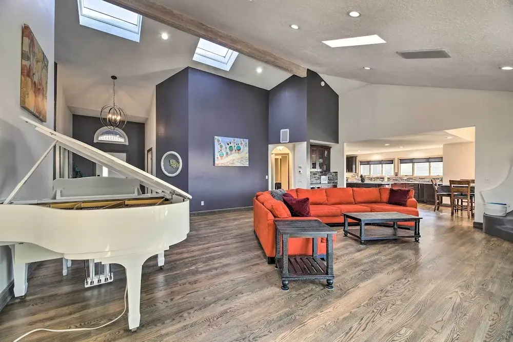 Luxurious Newport Estate w Spa & Lighthouse Views - photo 14