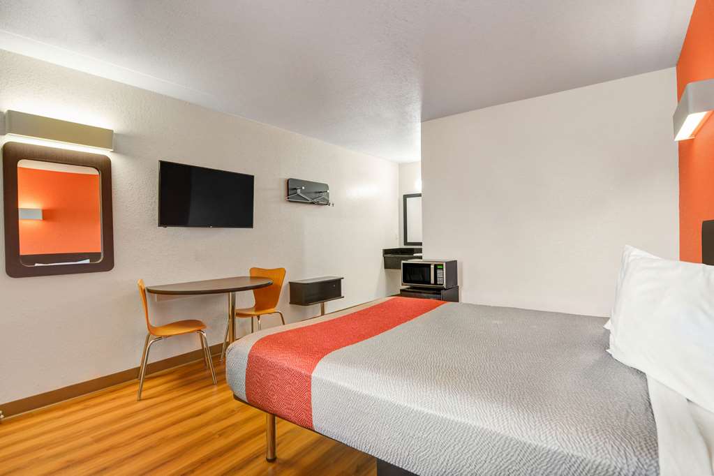 Motel 6 Moultrie GA - photo 10