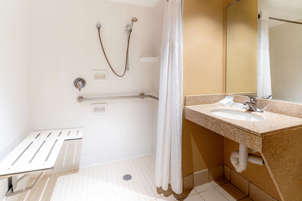 Hilton Garden Inn Houston The Woodlands - photo 18