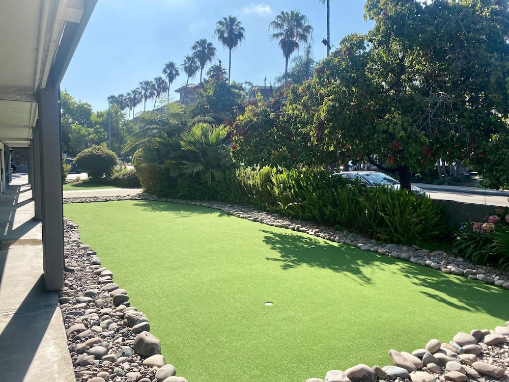 Riverleaf Inn Mission Valley - photo 25