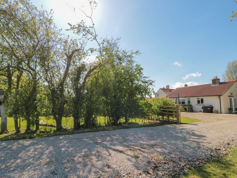 Low Grounds Cottage — 4-Star Luxury Hotel in York, United Kingdom