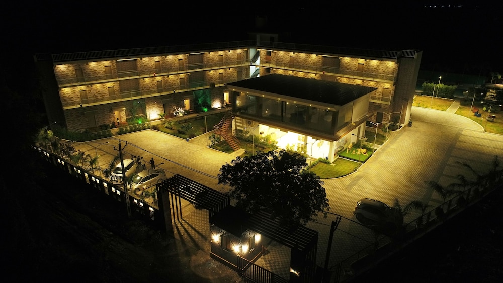 Carina Retreat Resort in Veraval, India