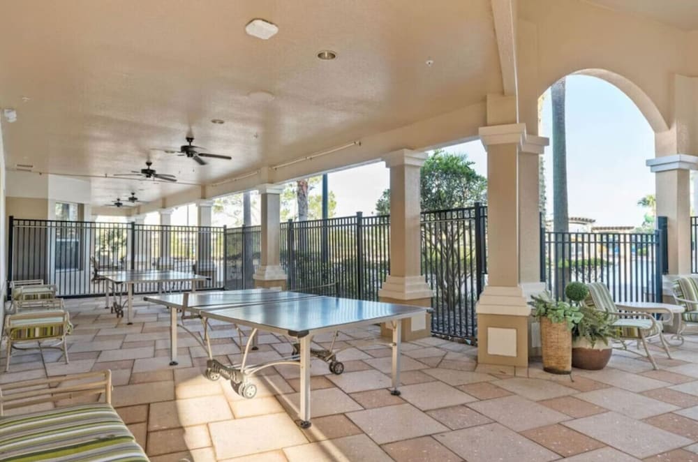 Beautiful 3 bed Townhome in Windsor Hills Resort - photo 29