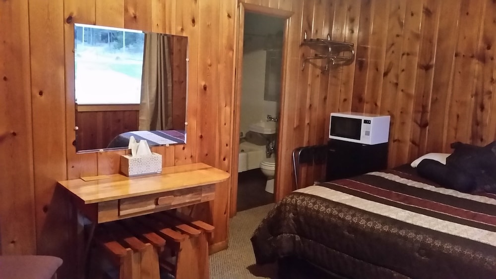 Mystic Valley Inn - photo 17